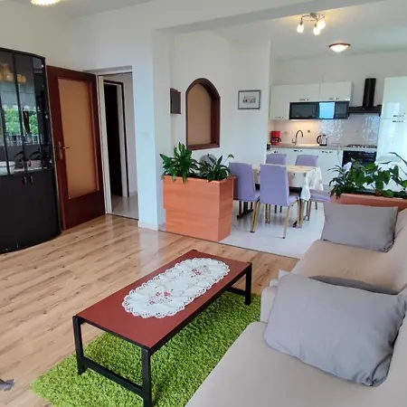 Apartment Persic